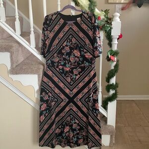 New dress only worn once.